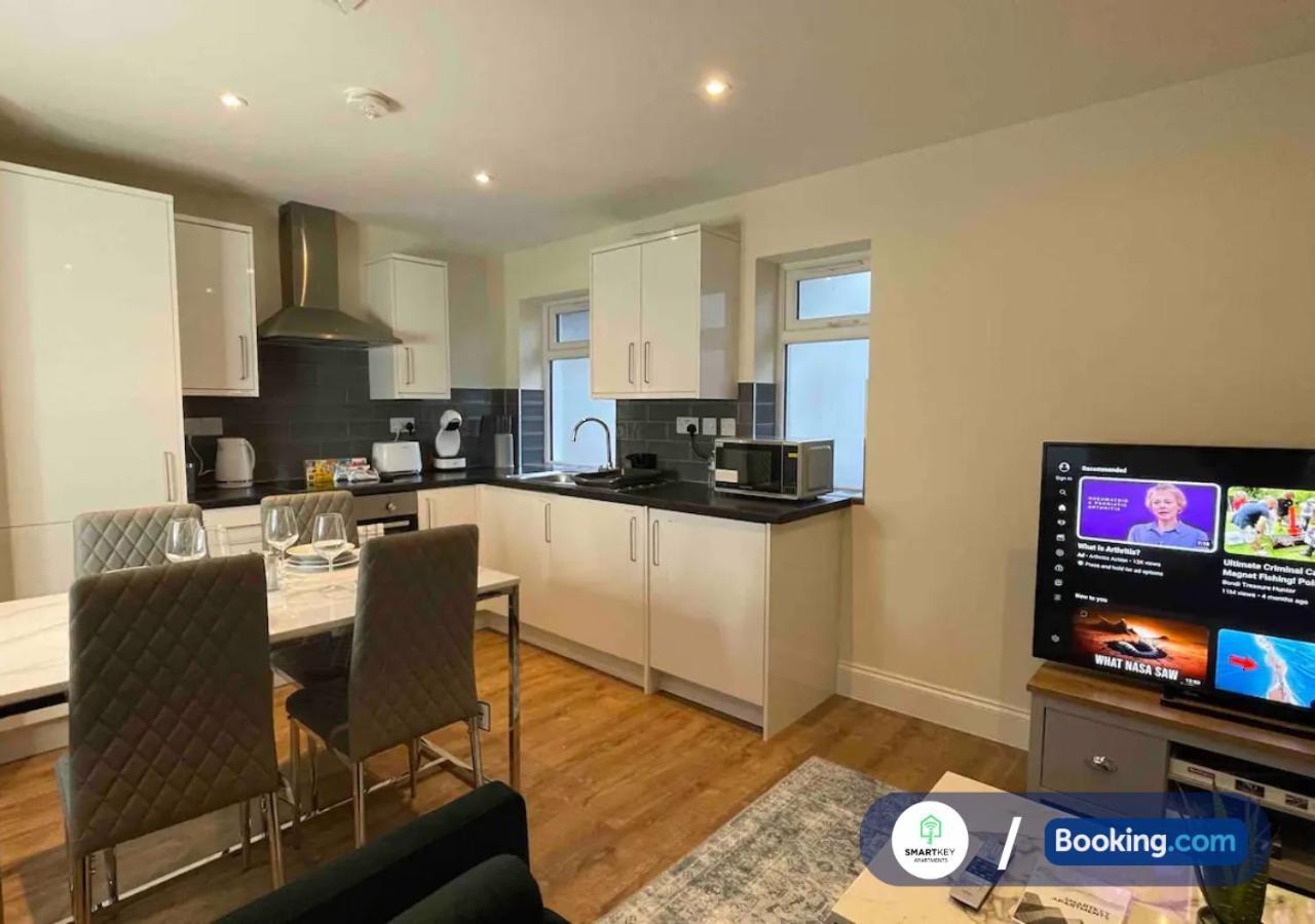 Apartment Modern 1 Bedroom Flat With Free Parking Woking